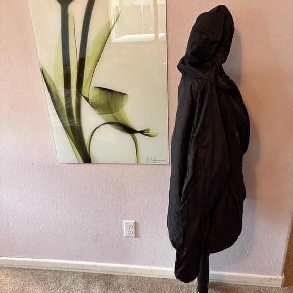 Puma jacket size XL - Picture 2 of 6